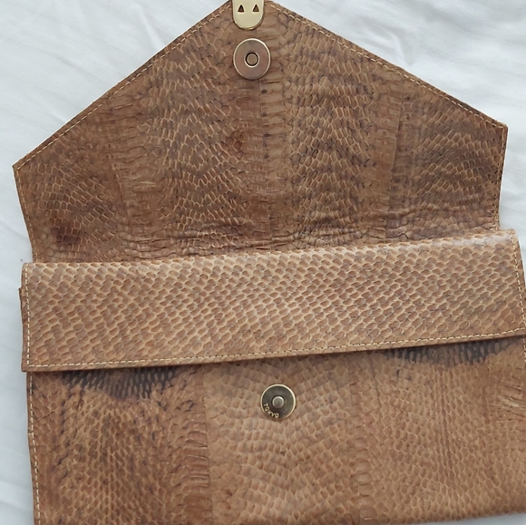 Faux snake skin purse - Picture 2 of 4